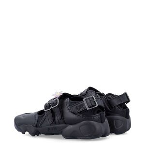 Nike Kids Black Buckle Sandals